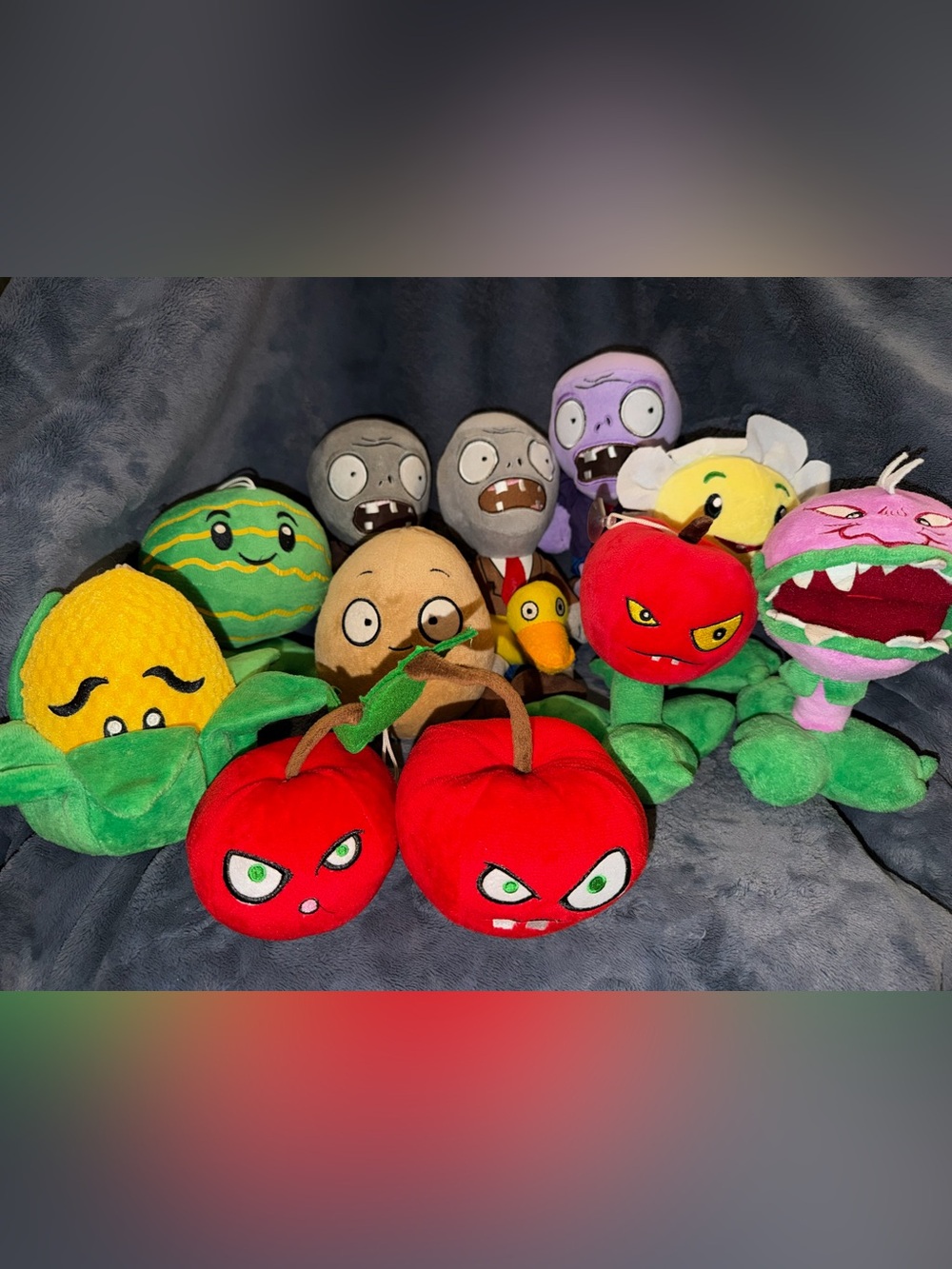 Plants Vs Zombies 7” zombie plush Lot Of 10 Some With Suction Cups Zombie Duck